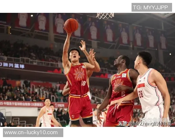 2019年CBA精彩对决广东队迎战上海队直播回顾与精彩瞬间分析